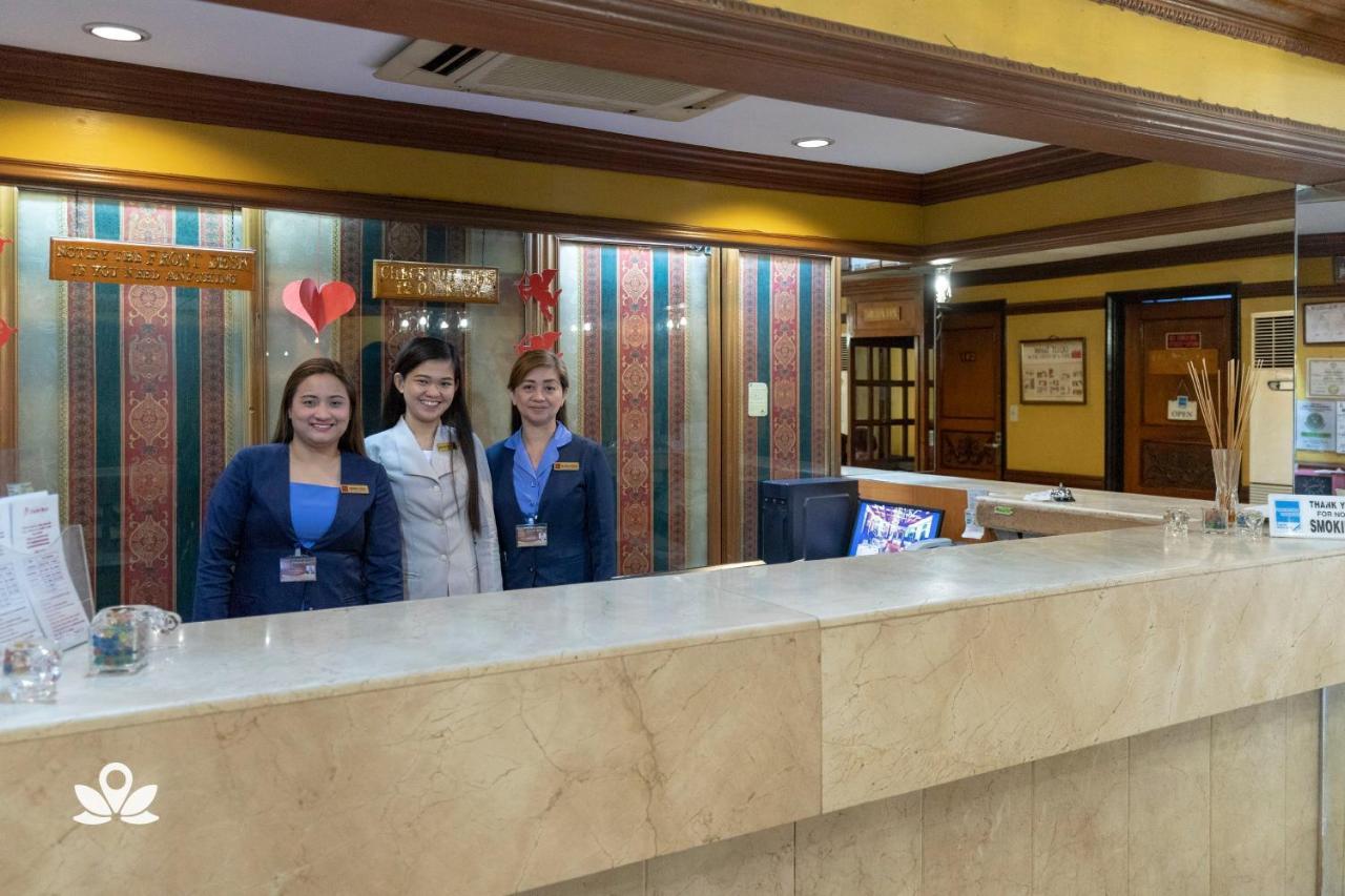 Zen Rooms Camelot Hotel Qc Cidade Quezon Exterior foto
